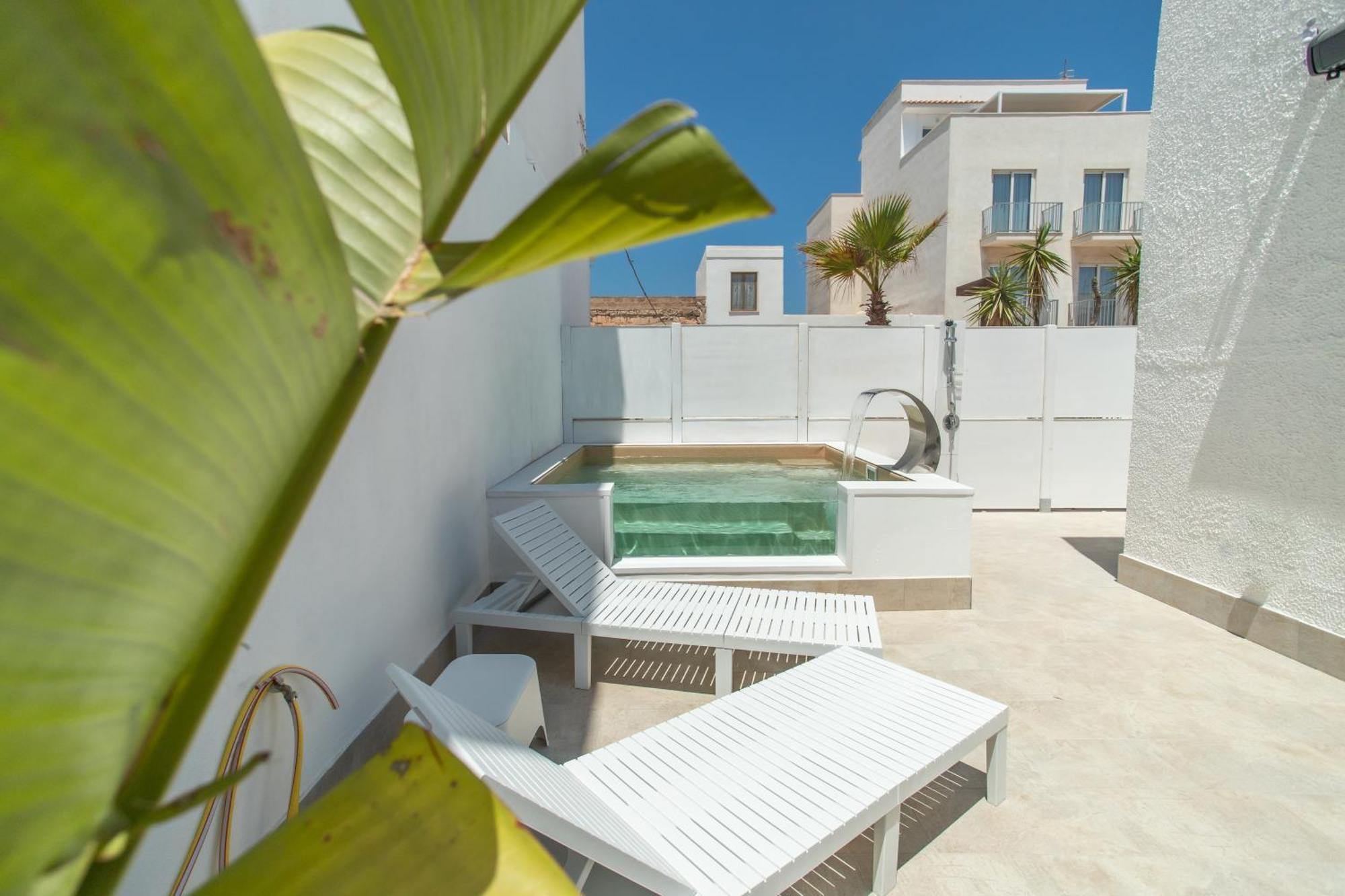 Le Grotte Hotel Lampedusa Exterior photo